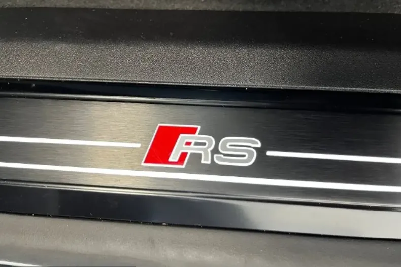 Audi RS e-tron GT din 2023 cu 14.141 km - oferta AUD224031 - foto 13