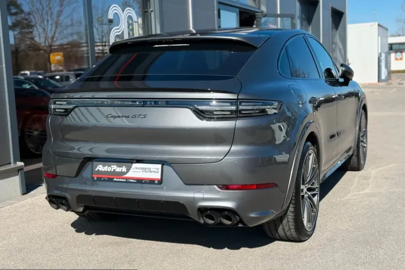 Porsche Cayenne din 2022 cu 21.890 km - oferta POR224036 - foto 12