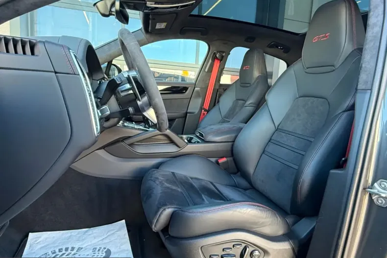 Porsche Cayenne din 2022 cu 21.890 km - oferta POR224036 - foto 17