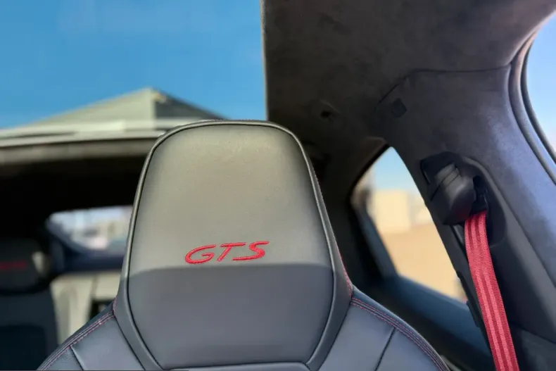 Porsche Cayenne din 2022 cu 21.890 km - oferta POR224036 - foto 18