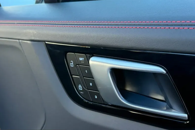 Porsche Cayenne din 2022 cu 21.890 km - oferta POR224036 - foto 28