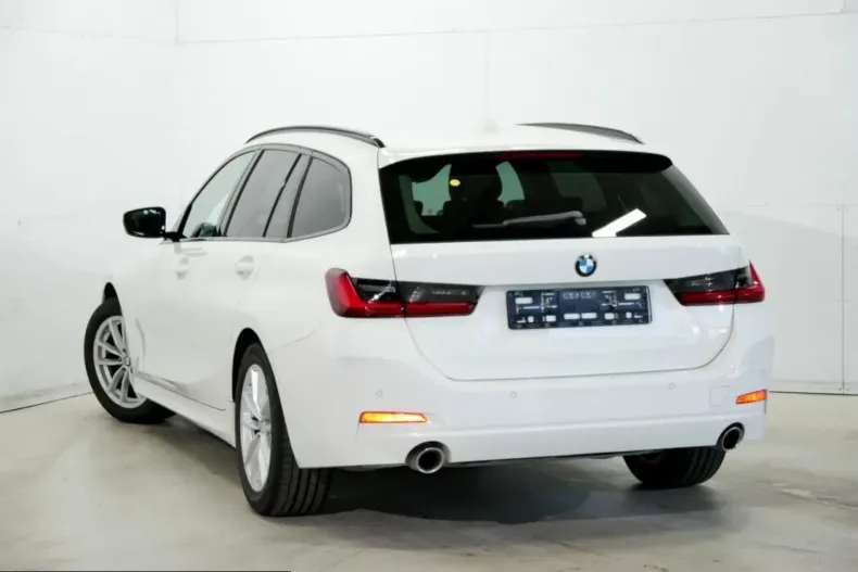 BMW 318i (Seria 3) din 2024 cu 11.500 km - oferta BMW224040 - foto 4