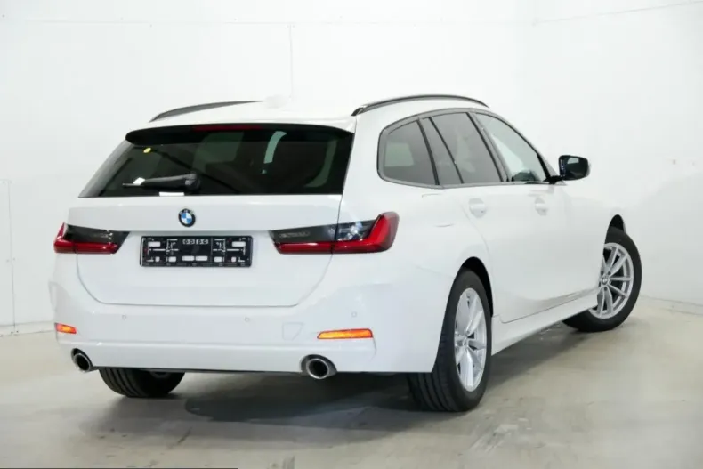 BMW 318i (Seria 3) din 2024 cu 11.500 km - oferta BMW224040 - foto 5