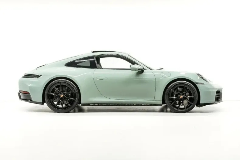 Porsche 992 din 2025 cu 11.000 km - oferta POR224045 - foto 6