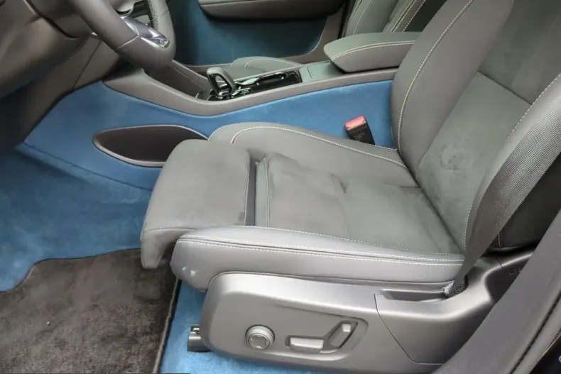 Volvo C40 din 2022 cu 12.100 km - oferta VOL224046 - foto 30