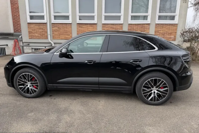 Porsche Macan din 2025 cu 7.000 km - oferta POR224048 - foto 5