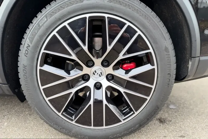 Porsche Macan din 2025 cu 7.000 km - oferta POR224048 - foto 9