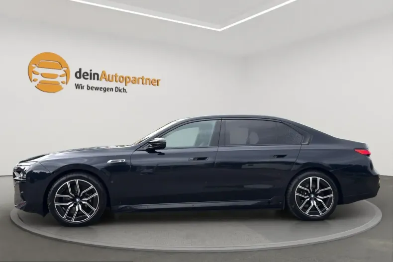 BMW i7 (Seria 7) din 2023 cu 25.000 km - oferta BMW224049 - foto 8