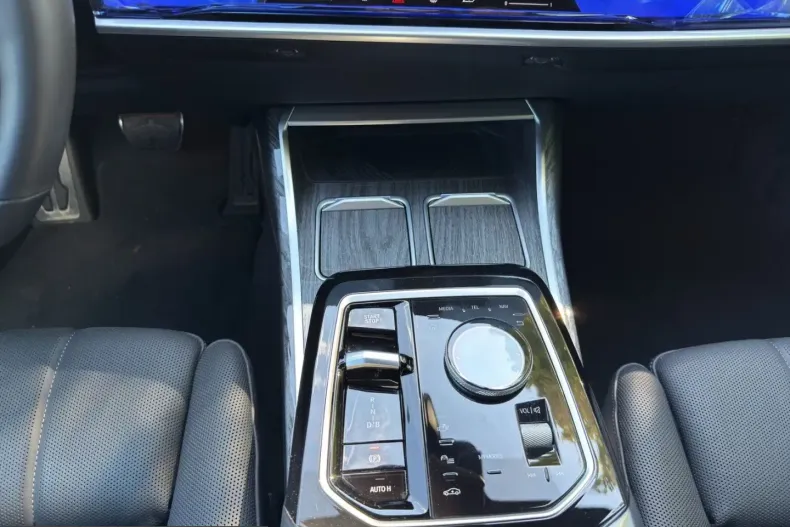 BMW i7 (Seria 7) din 2023 cu 25.000 km - oferta BMW224049 - foto 23