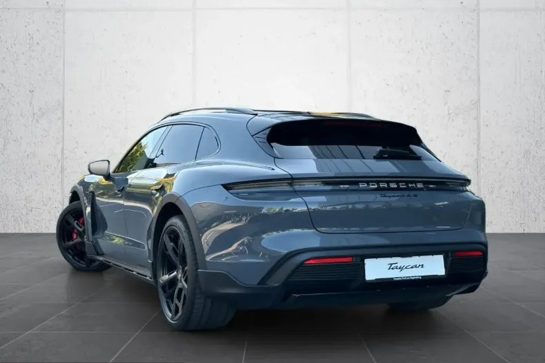 Porsche Taycan din 2025 cu 10.800 km - oferta POR224052 - foto 3