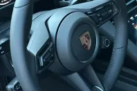 Porsche Taycan din 2025 cu 10.800 km - oferta POR224052 - foto 14