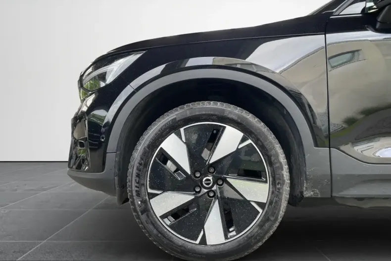 Volvo XC40 din 2023 cu 11.950 km - oferta VOL224055 - foto 15