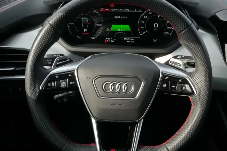 Audi RS e-tron GT din 2023 cu 66.570 km - oferta AUD224057 - foto 8