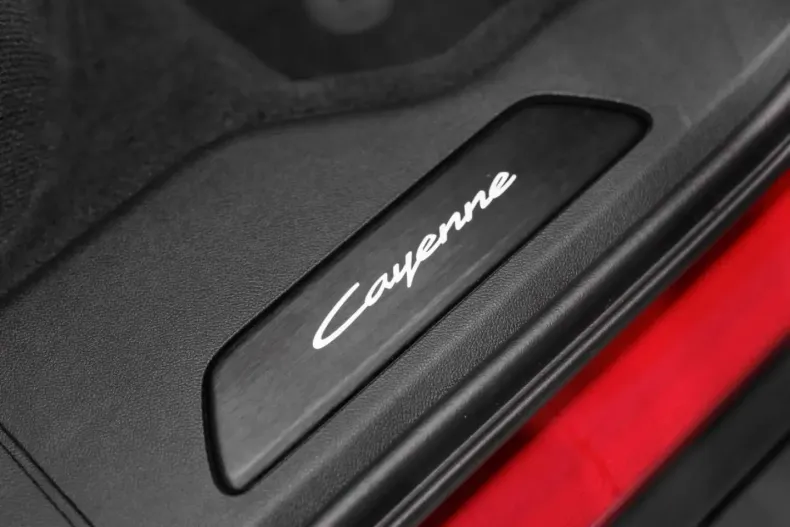 Porsche Cayenne din 2025 cu 10.000 km - oferta POR224058 - foto 47