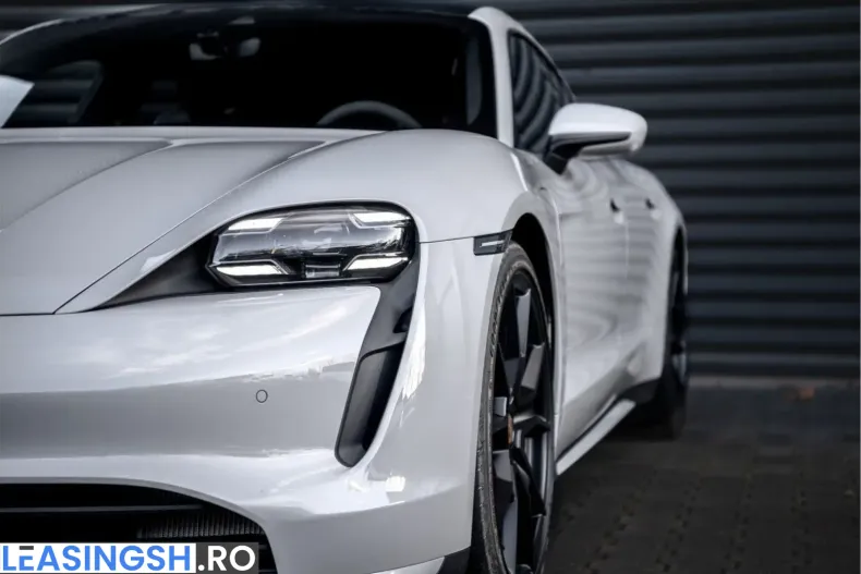 Porsche Taycan din 2022 cu 4.751 km - oferta POR224062 - foto 5