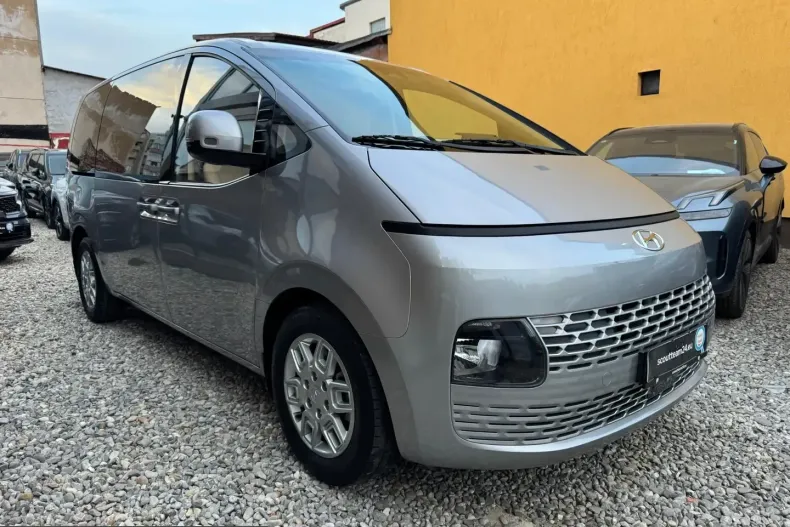Hyundai Staria din 2023 cu 35.000 km - oferta HYU224070 - foto 2