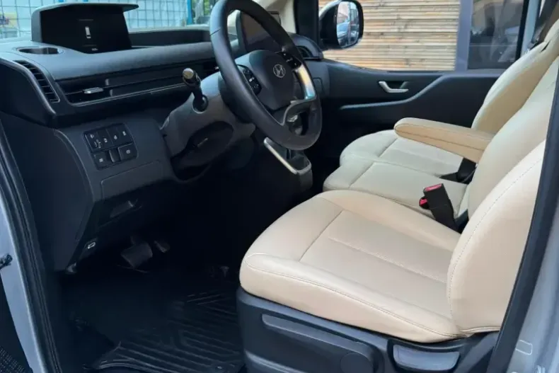 Hyundai Staria din 2023 cu 35.000 km - oferta HYU224070 - foto 5