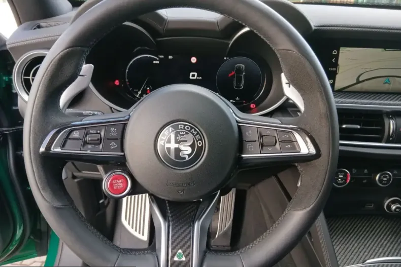 Alfa Romeo Stelvio din 2024 cu 11.421 km - oferta ALF224074 - foto 14
