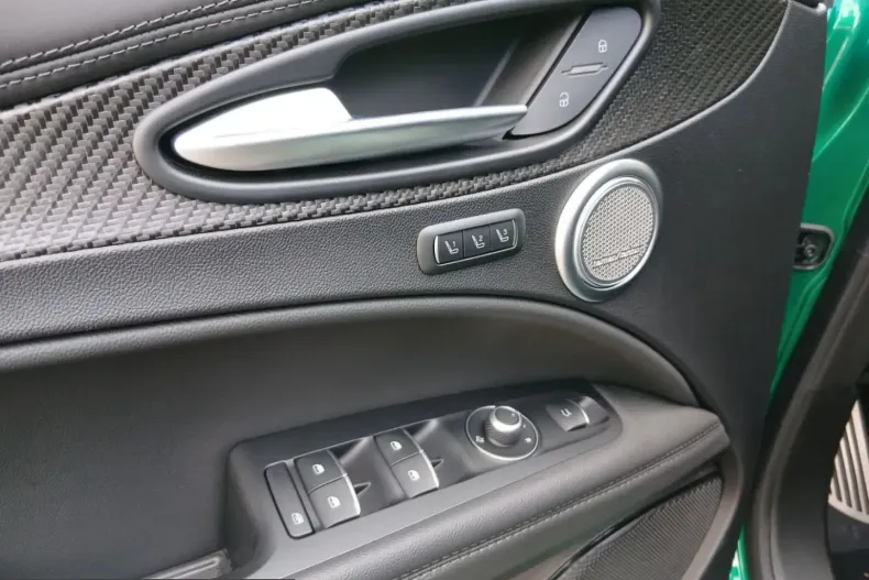 Alfa Romeo Stelvio din 2024 cu 11.421 km - oferta ALF224074 - foto 18