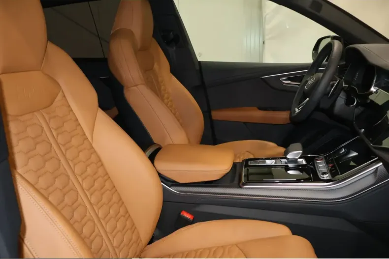 Audi RSQ8 din 2025 cu 10.842 km - oferta AUD224075 - foto 4