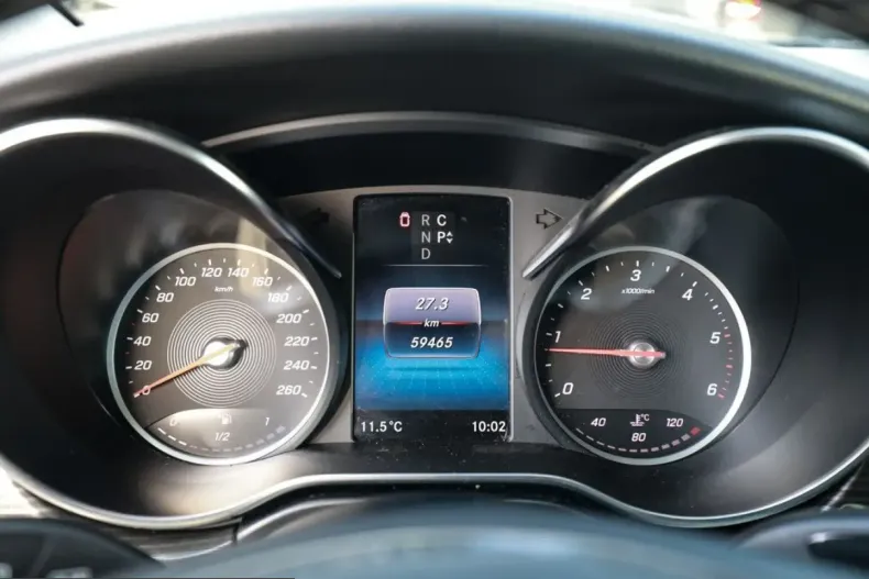 Mercedes-Benz V 300 (Clasa V) din 2024 cu 59.453 km - oferta MER224081 - foto 20