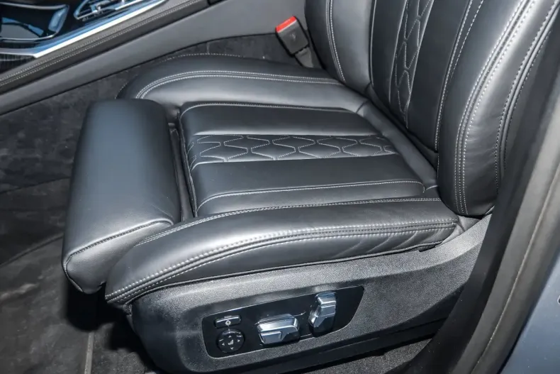 BMW X7 (Seria X) din 2025 cu 15.800 km - oferta BMW224082 - foto 22