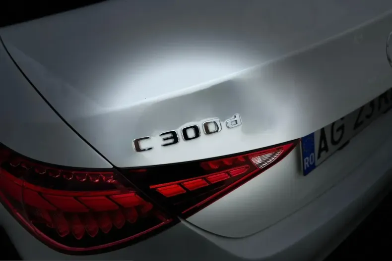 Mercedes-Benz C 160 (Clasa C) din 2023 cu 53.991 km - oferta MER224088 - foto 30
