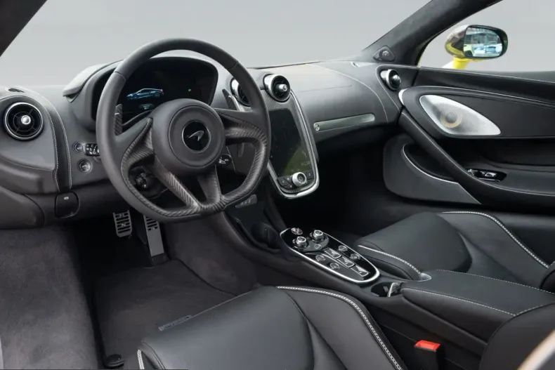 McLaren GT din 2025 cu 5.500 km - oferta MCL224091 - foto 4