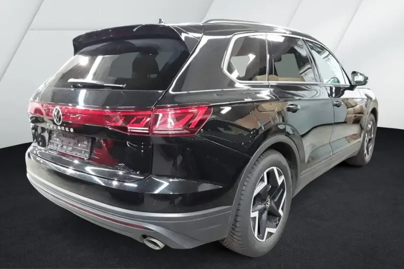 Volkswagen Touareg din 2025 cu 22.934 km - oferta VOL224093 - foto 2