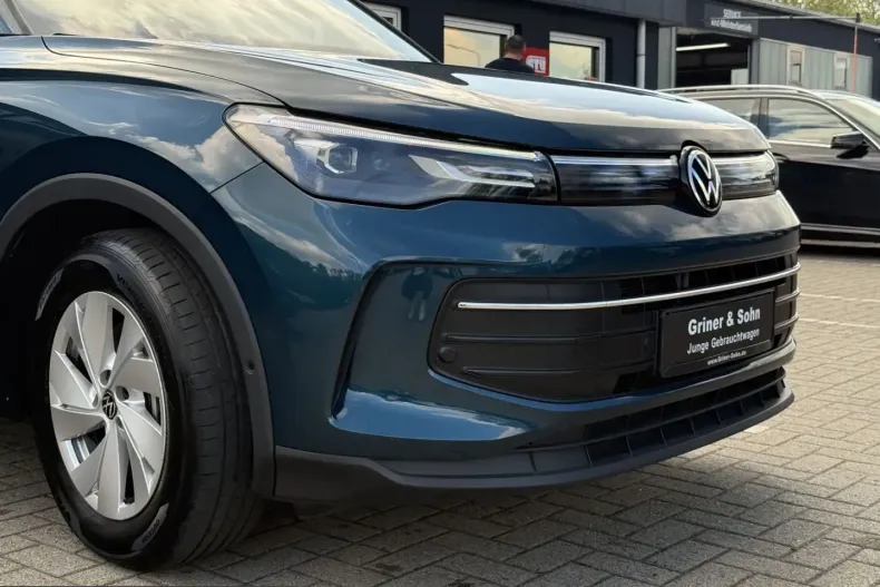Volkswagen Tiguan din 2025 cu 27.480 km - oferta VOL224096 - foto 3
