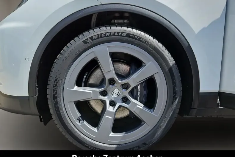 Porsche Macan din 2025 cu 5.728 km - oferta POR224100 - foto 10