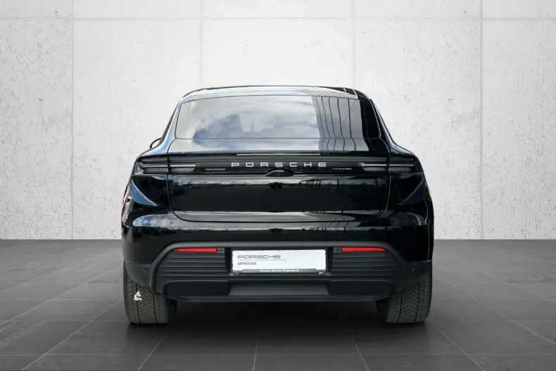 Porsche Macan din 2025 cu 5.450 km - oferta POR224101 - foto 5