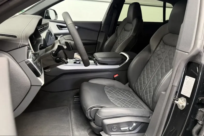 Audi Q8 din 2025 cu 32.649 km - oferta AUD224102 - foto 4