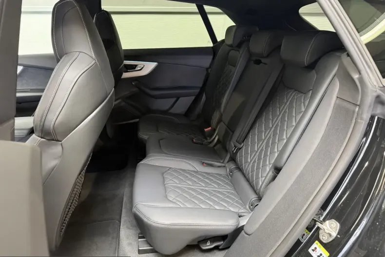 Audi Q8 din 2025 cu 32.649 km - oferta AUD224102 - foto 6