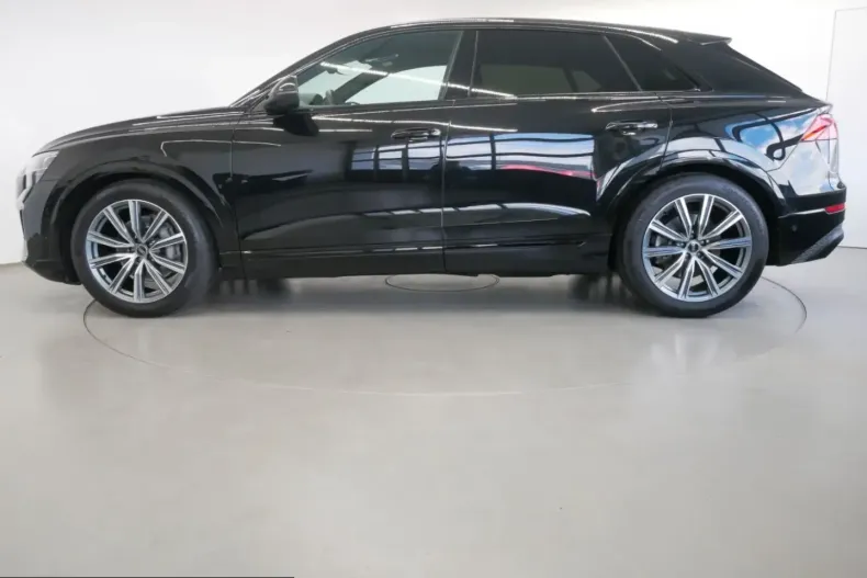 Audi Q8 din 2025 cu 22.740 km - oferta AUD224105 - foto 3