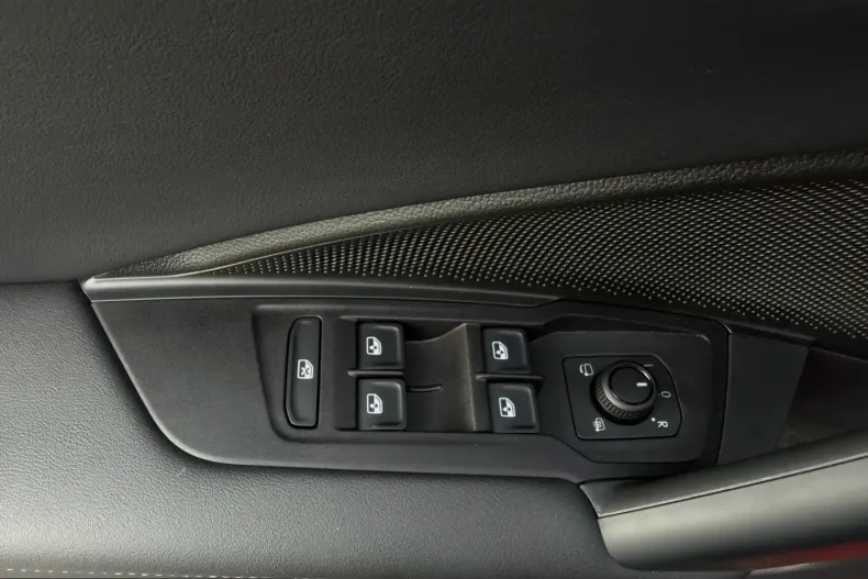 Volkswagen Tiguan din 2025 cu 6.000 km - oferta VOL224109 - foto 22