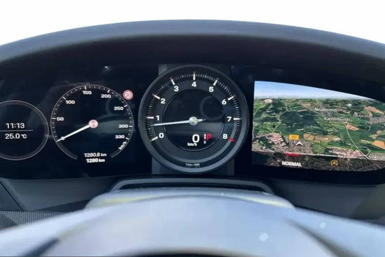 Porsche 992 din 2023 cu 3.500 km - oferta POR224117 - foto 7