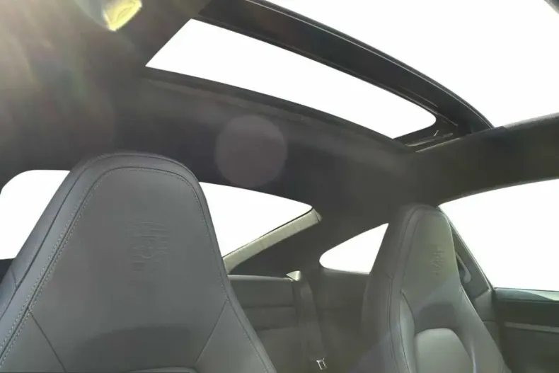 Porsche 992 din 2023 cu 3.500 km - oferta POR224117 - foto 14
