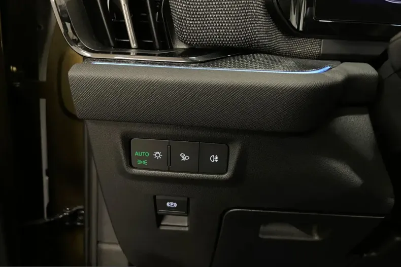 Skoda Kodiaq din 2025 cu 41.499 km - oferta SKO224127 - foto 33
