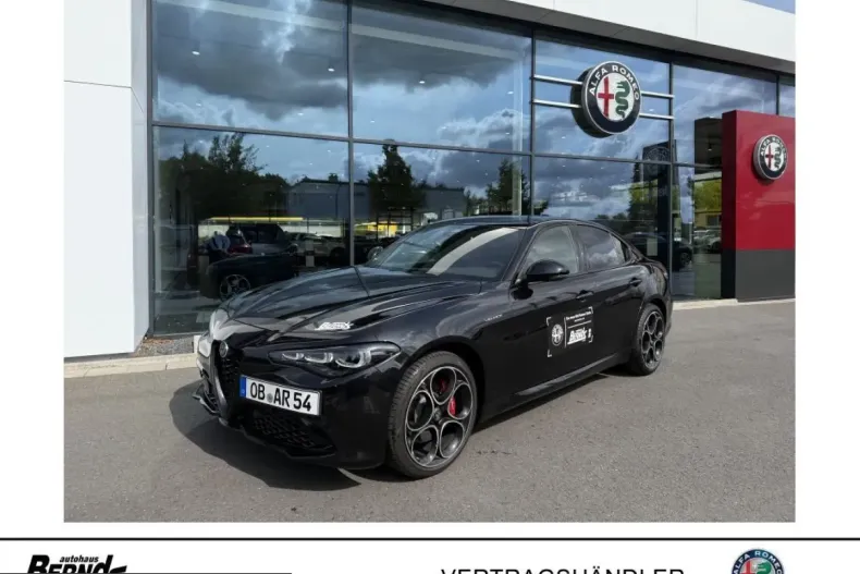 Alfa Romeo Giulia din 2024 cu 15.990 km - oferta ALF224134 - foto 1