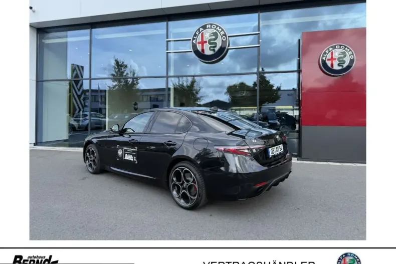 Alfa Romeo Giulia din 2024 cu 15.990 km - oferta ALF224134 - foto 4