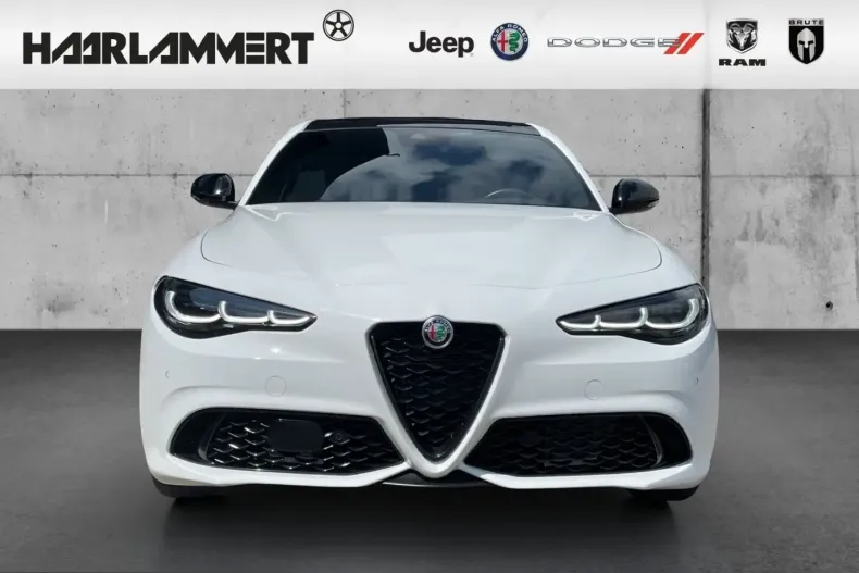 Alfa Romeo Giulia din 2024 cu 26.515 km - oferta ALF224138 - foto 4