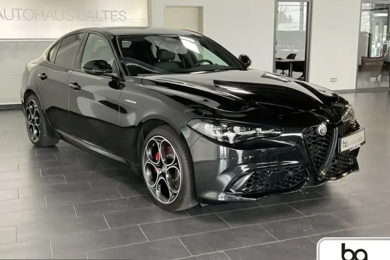 Alfa Romeo Giulia din 2025 cu 17.000 km - oferta ALF224143 - foto 1