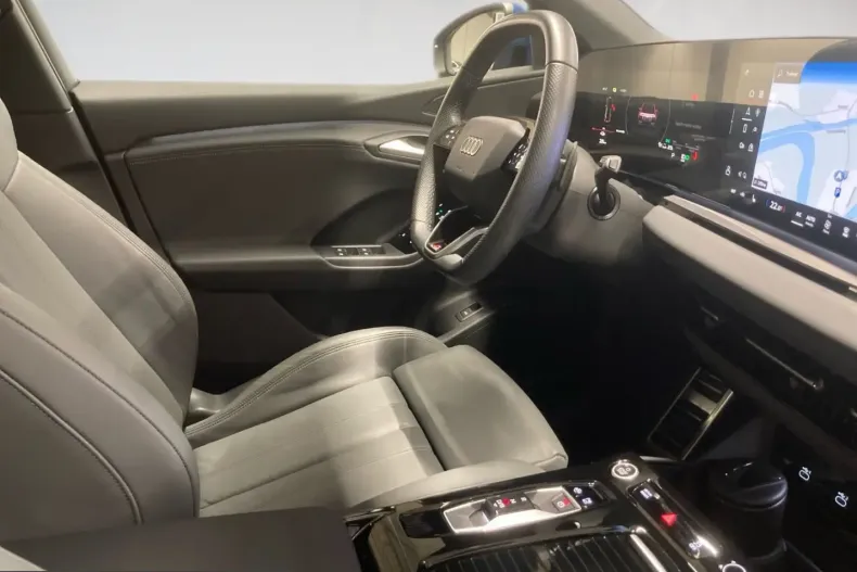 Audi Q6 e-tron din 2024 cu 10.570 km - oferta AUD224147 - foto 8