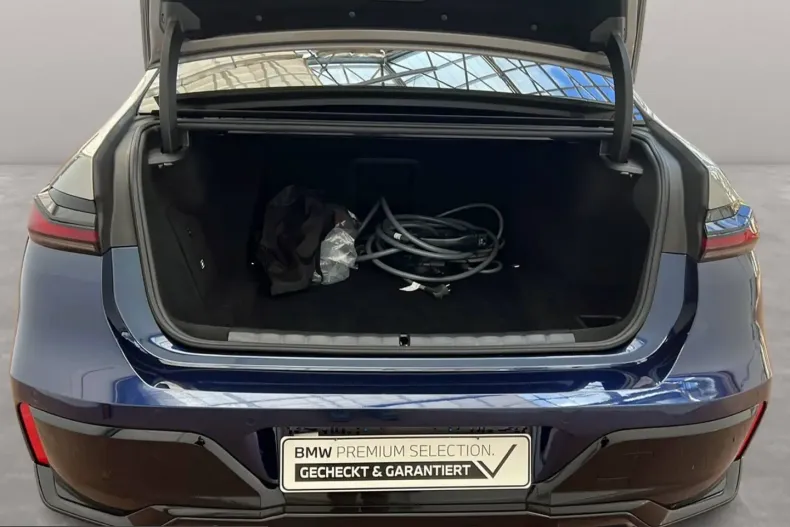 BMW i7 (Seria 7) din 2023 cu 18.908 km - oferta BMW224158 - foto 15