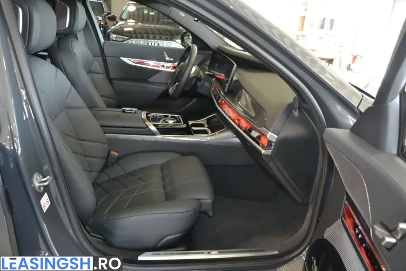 BMW i7 (Seria 7) din 2023 cu 25.109 km - oferta BMW224159 - foto 13