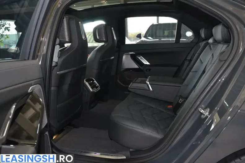 BMW i7 (Seria 7) din 2023 cu 25.109 km - oferta BMW224159 - foto 18