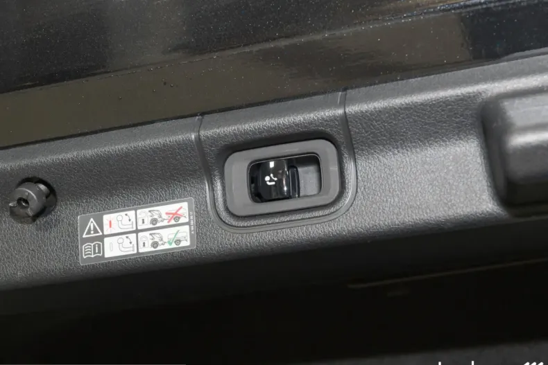Mercedes-Benz EQE din 2024 cu 14.019 km - oferta MER224166 - foto 9
