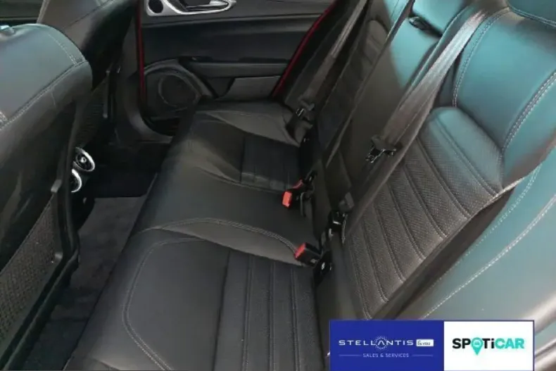 Alfa Romeo Giulia din 2023 cu 18.716 km - oferta ALF224173 - foto 10