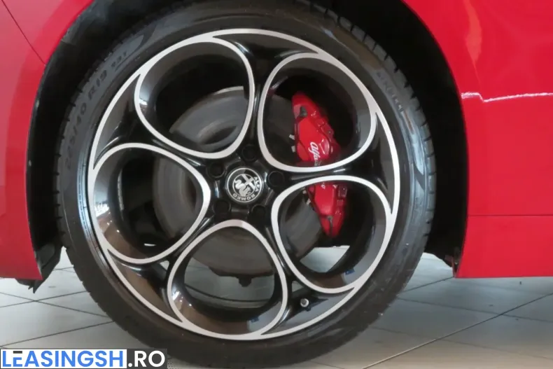 Alfa Romeo Giulia din 2023 cu 30.500 km - oferta ALF224174 - foto 21